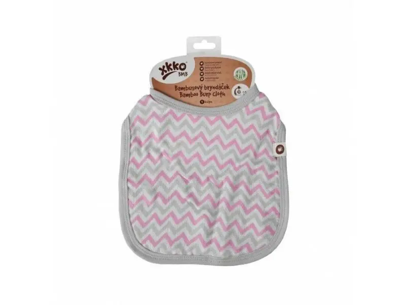 XKKO Bambusový podbradník Scandinavian Baby Pink Chevron